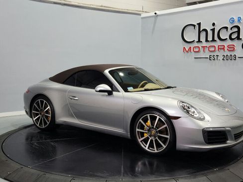 Used 2017 Porsche 911 Carrera RWD image 2