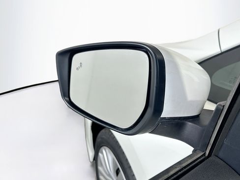 Used 2025 Nissan Leaf S FWD image 15