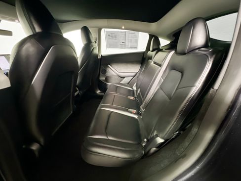 Used 2024 Tesla Model Y Long Range image 24