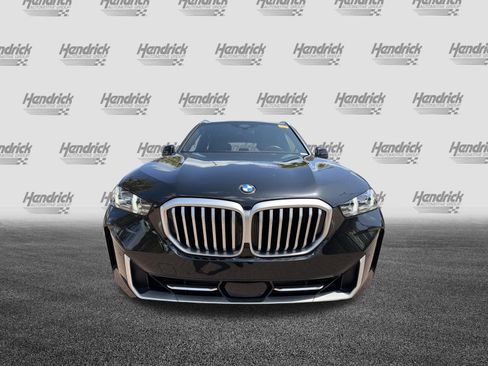 Used 2026 BMW X5 sDrive40i image 3