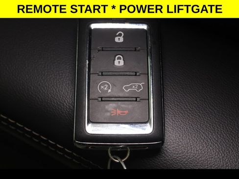 Used 2023 Jeep Grand Cherokee L Limited AWD/4WD image 12