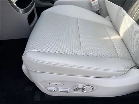 New 2026 Hyundai Ioniq 9 Calligraphy image 4