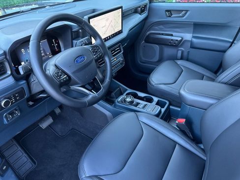 New 2025 Ford Maverick Lariat w/ Black Appearance Package image 11