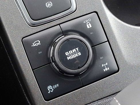 Used 2025 Ford Bronco Sport Badlands image 25