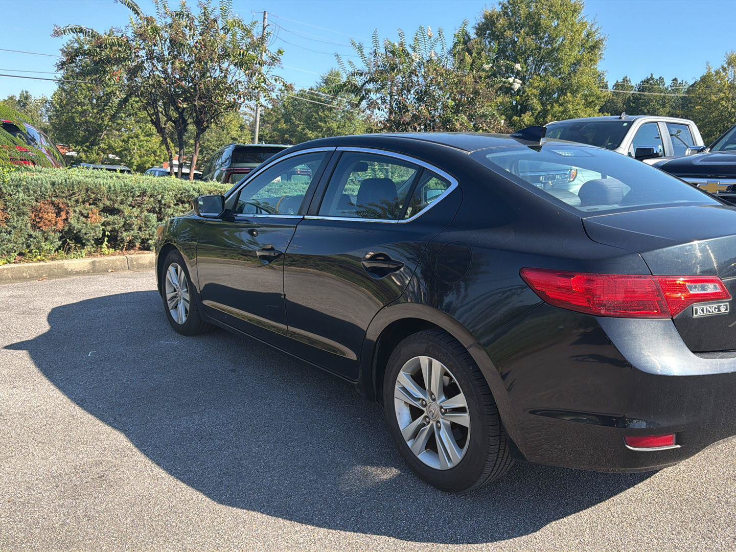 Used 2013 Acura ILX FWD image 2