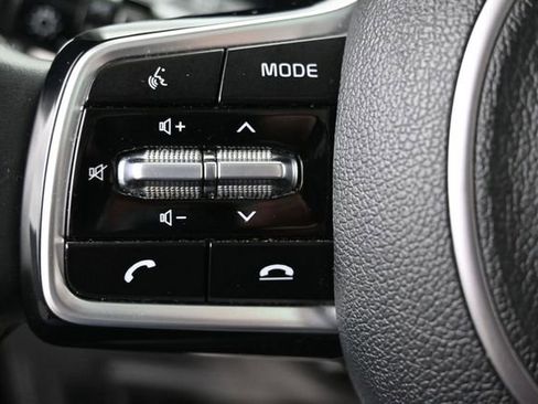 Used 2021 Kia Sorento SX AWD/4WD image 16