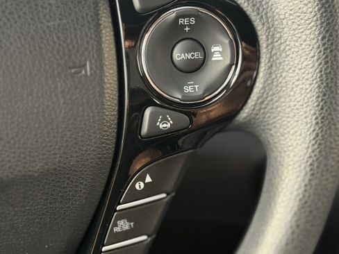 Used 2016 Honda Accord EX image 24