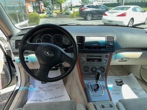 Used 2006 Subaru Outback 2.5i AWD/4WD image 7