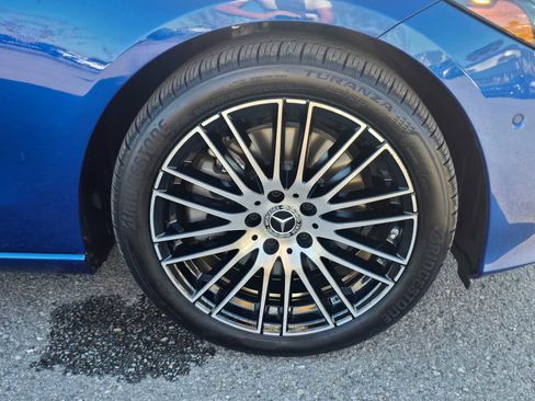 Used 2025 Mercedes-Benz C 300 Sedan image 9