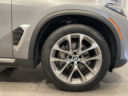 Certified 2024 BMW X5 xDrive40i w/ Premium Package AWD/4WD image 10