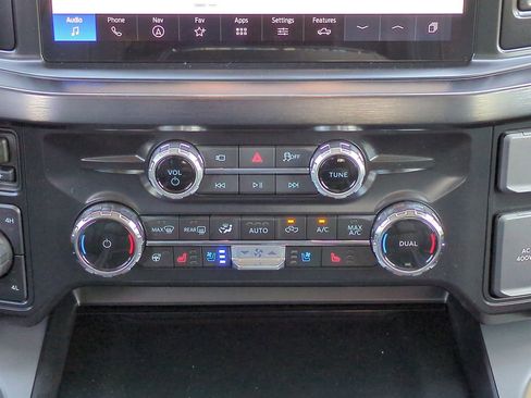 New 2026 Ford F350 Lariat w/ Black Appearance Package image 19