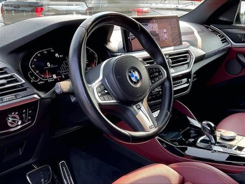 Used 2024 BMW X4 xDrive30i w/ Premium Package AWD/4WD image 4