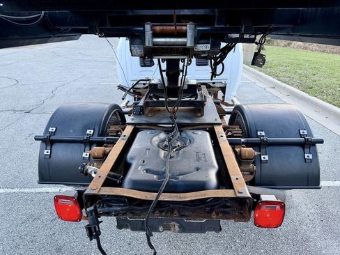 Used 2016 RAM 3500 SLT w/ Quick Order Package 29G SLT image 9