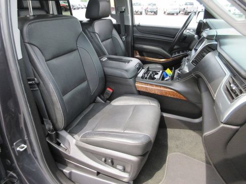 Certified 2018 Chevrolet Suburban Premier AWD/4WD image 26