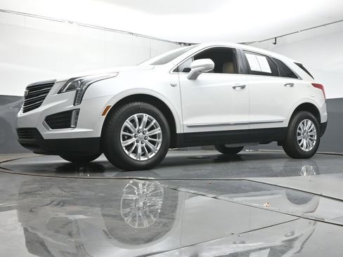 Used 2018 Cadillac XT5 FWD w/ LPO, Wheel Lock Package image 33