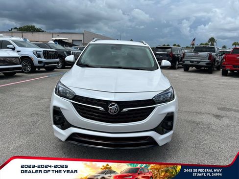 Used 2023 Buick Encore GX Select w/ Sport Touring Package AWD/4WD image 2