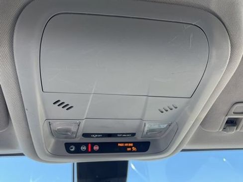 Used 2020 Chevrolet Equinox LS w/ LS Convenience Package FWD image 44