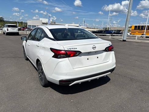 Used 2024 Nissan Versa SV FWD image 5
