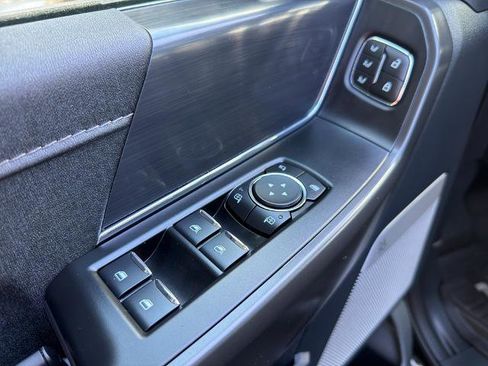 Certified 2025 Ford F150 Lariat AWD/4WD image 21