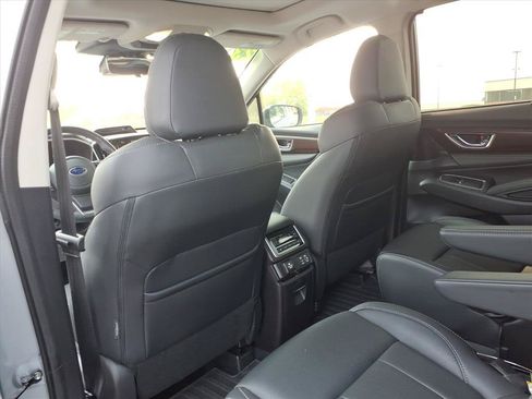 Used 2023 Subaru Ascent Touring AWD/4WD image 27