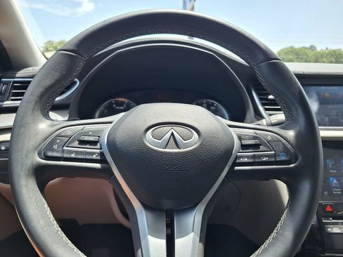 Used 2023 INFINITI QX50 Luxe FWD image 17
