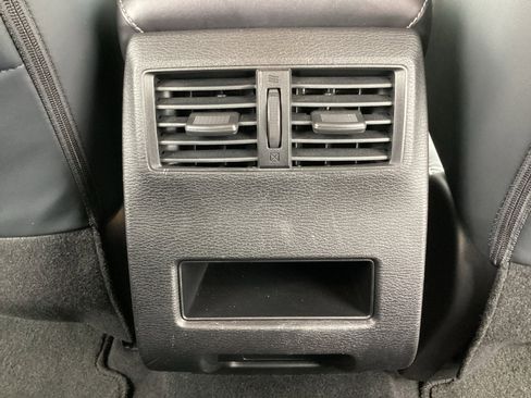 Used 2022 Mitsubishi Outlander SE image 31