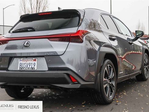 Used 2021 Lexus UX 250h image 6