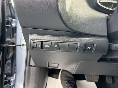 Used 2024 Toyota Corolla SE image 28