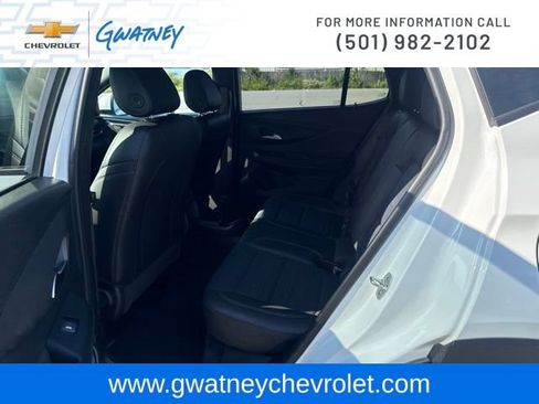 Used 2025 Buick Envista Preferred FWD image 25
