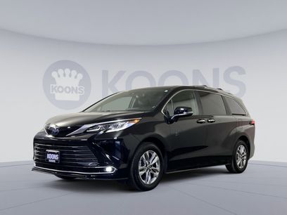 Used 2025 Toyota Sienna Limited