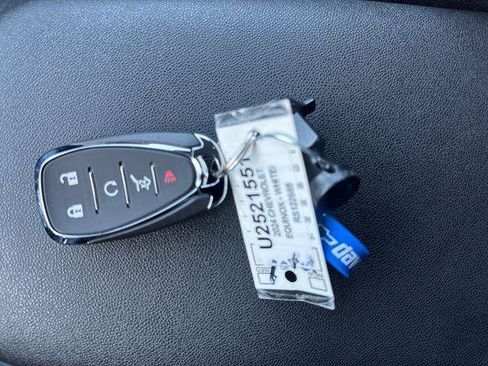 Certified 2024 Chevrolet Equinox LT w/ LPO, Floor Liner Package image 22