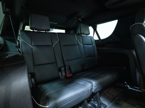 Used 2026 Cadillac Escalade ESV Luxury w/ LPO, Floor Liner Package AWD/4WD image 46