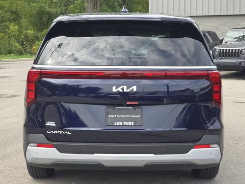 Used 2026 Kia Carnival LX FWD image 15