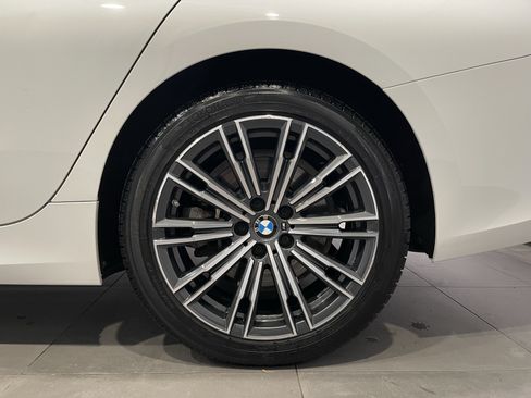 Used 2019 BMW 330i xDrive Sedan w/ Convenience Package AWD/4WD image 8