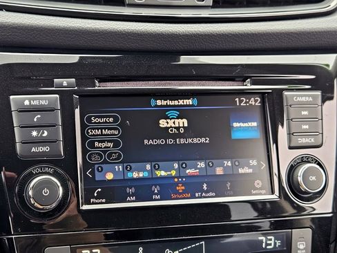 Used 2020 Nissan Rogue SV image 21