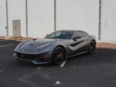 Used 2017 Ferrari F12 Berlinetta image 18