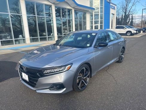 Used 2022 Honda Accord Sport image 4