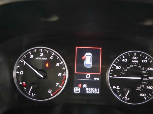 Used 2023 Subaru Outback Premium image 15