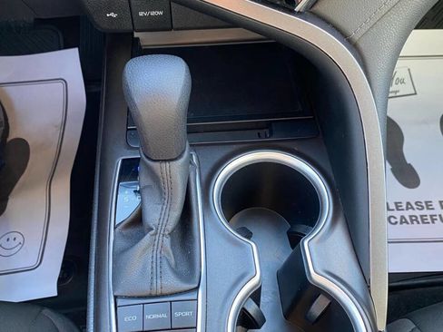 Used 2024 Toyota Camry LE image 21