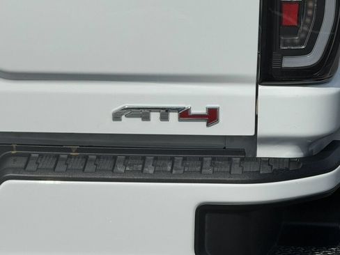 Used 2022 GMC Sierra 2500 AT4 AWD/4WD image 19