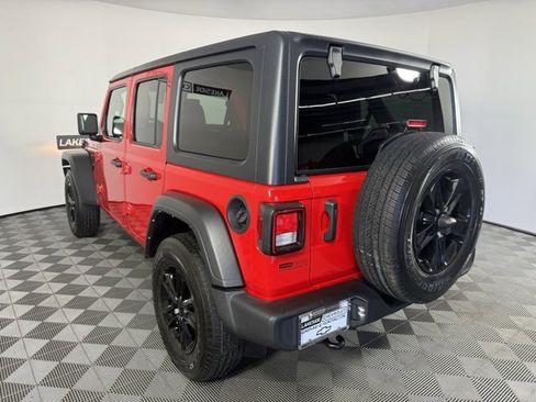 Used 2022 Jeep Wrangler Unlimited Sport image 4