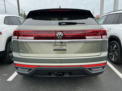 New 2026 Volkswagen Atlas Cross Sport SE FWD image 6