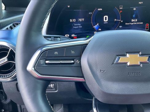 Used 2025 Chevrolet Equinox EV LT FWD image 18