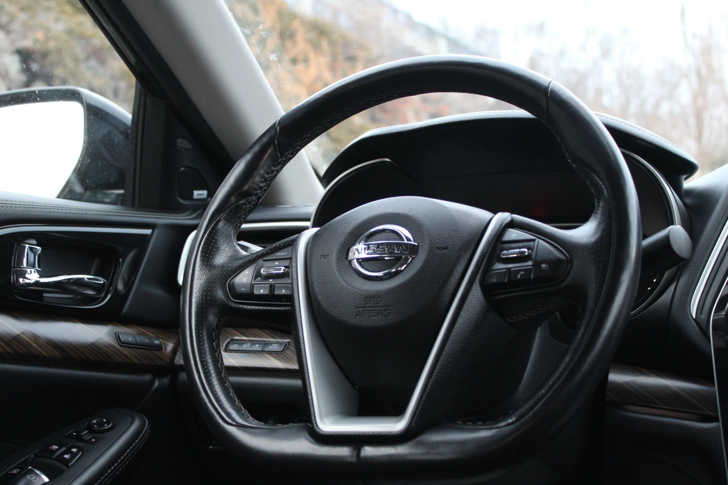 Used 2017 Nissan Maxima Platinum w/ Medallion Package FWD image 21