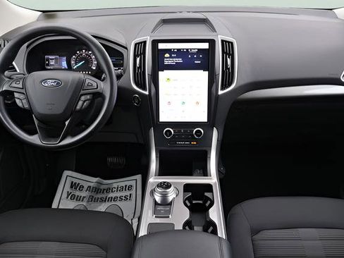 Used 2023 Ford Edge SEL AWD/4WD image 16
