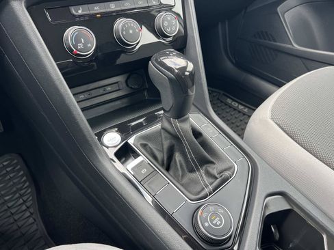 Certified 2023 Volkswagen Taos S AWD/4WD image 16