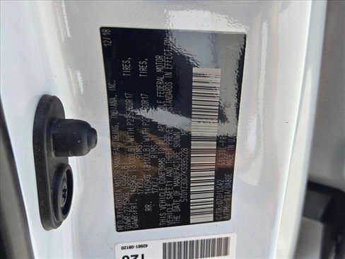 Used 2019 Toyota Sienna XLE Premium FWD image 25