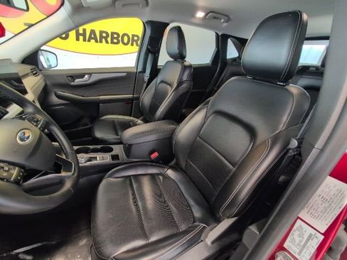 Used 2024 Ford Escape Platinum AWD/4WD image 10