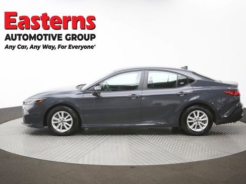 Used 2025 Toyota Camry LE FWD image 61