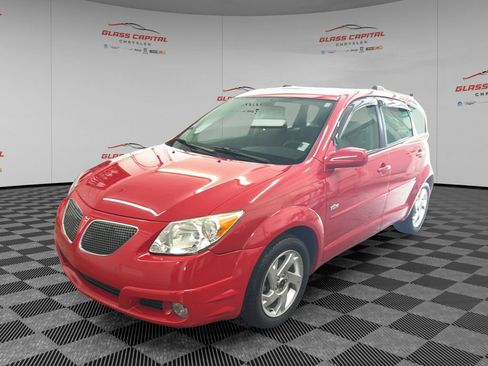 Used 2005 Pontiac Vibe w/ Power Group Value Package FWD image 3